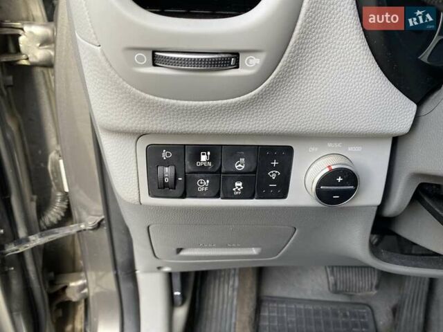 Серый Киа Soul, объемом двигателя 0 л и пробегом 158 тыс. км за 7099 $, фото 13 на Automoto.ua