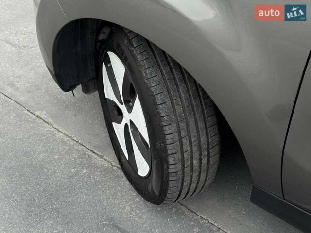 Серый Киа Soul, объемом двигателя 0 л и пробегом 123 тыс. км за 6950 $, фото 13 на Automoto.ua