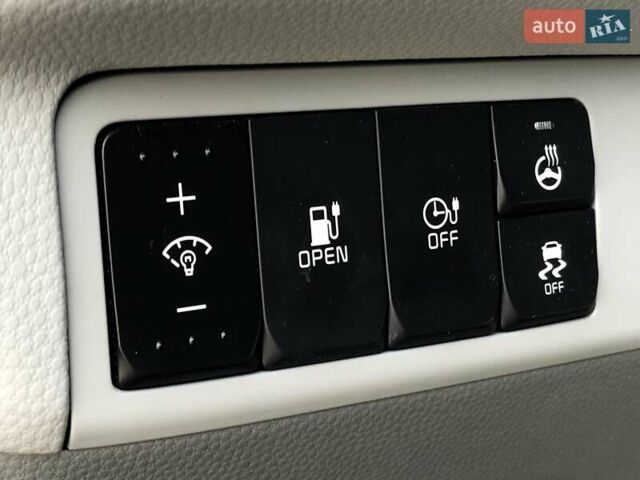 Серый Киа Soul, объемом двигателя 0 л и пробегом 100 тыс. км за 6400 $, фото 21 на Automoto.ua