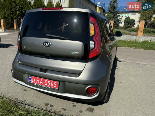 Серый Киа Soul, объемом двигателя 0 л и пробегом 109 тыс. км за 6499 $, фото 10 на Automoto.ua