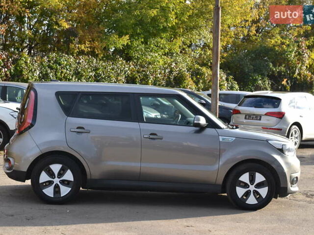 Сірий Кіа Soul, об'ємом двигуна 0 л та пробігом 148 тис. км за 5800 $, фото 5 на Automoto.ua