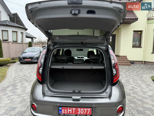 Серый Киа Soul, объемом двигателя 0 л и пробегом 111 тыс. км за 7100 $, фото 33 на Automoto.ua