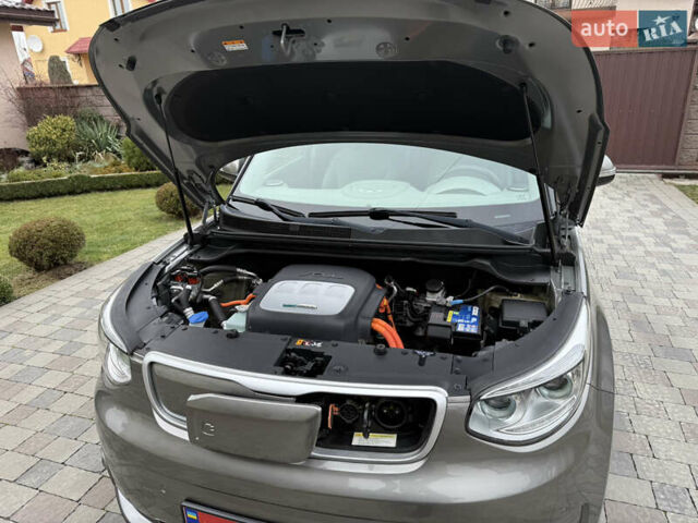 Серый Киа Soul, объемом двигателя 0 л и пробегом 111 тыс. км за 7100 $, фото 34 на Automoto.ua