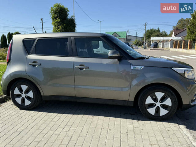 Серый Киа Soul, объемом двигателя 0 л и пробегом 109 тыс. км за 6499 $, фото 15 на Automoto.ua