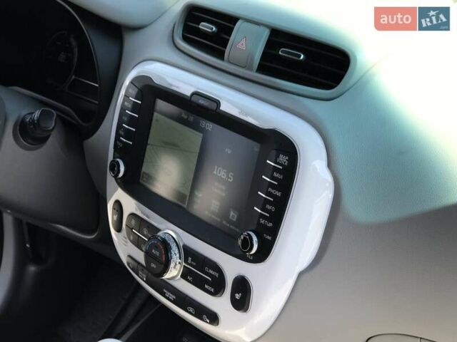 Сірий Кіа Soul, об'ємом двигуна 0 л та пробігом 100 тис. км за 7900 $, фото 35 на Automoto.ua