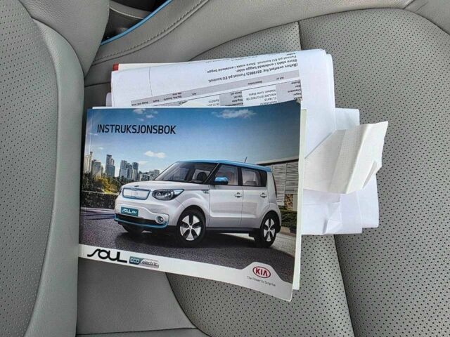 Серый Киа Soul, объемом двигателя 0 л и пробегом 114 тыс. км за 5900 $, фото 22 на Automoto.ua