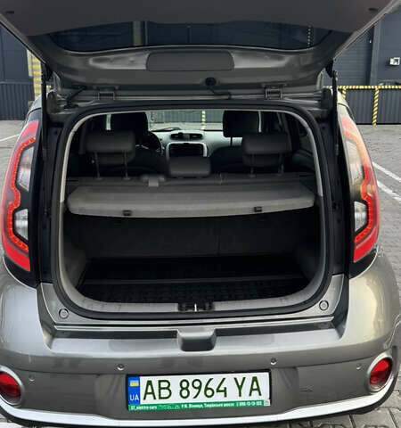 Серый Киа Soul, объемом двигателя 0 л и пробегом 185 тыс. км за 9700 $, фото 10 на Automoto.ua