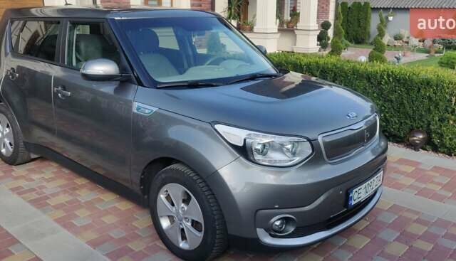 Серый Киа Soul, объемом двигателя 0 л и пробегом 92 тыс. км за 8000 $, фото 6 на Automoto.ua