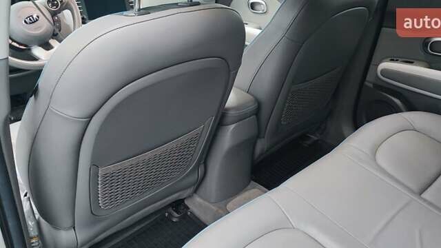Серый Киа Soul, объемом двигателя 0 л и пробегом 84 тыс. км за 7500 $, фото 13 на Automoto.ua