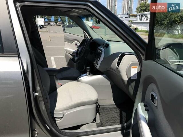 Серый Киа Soul, объемом двигателя 0 л и пробегом 100 тыс. км за 6400 $, фото 31 на Automoto.ua