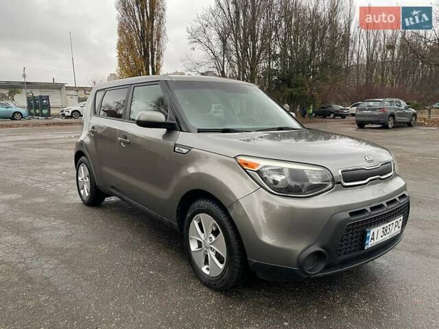 Серый Киа Soul, объемом двигателя 1.59 л и пробегом 122 тыс. км за 10000 $, фото 2 на Automoto.ua