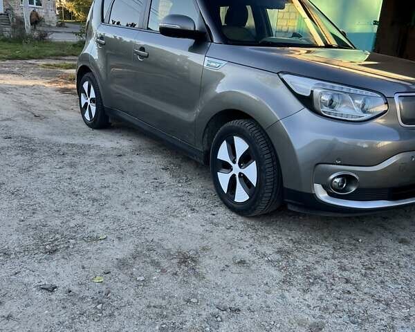 Серый Киа Soul, объемом двигателя 0 л и пробегом 111 тыс. км за 6700 $, фото 6 на Automoto.ua