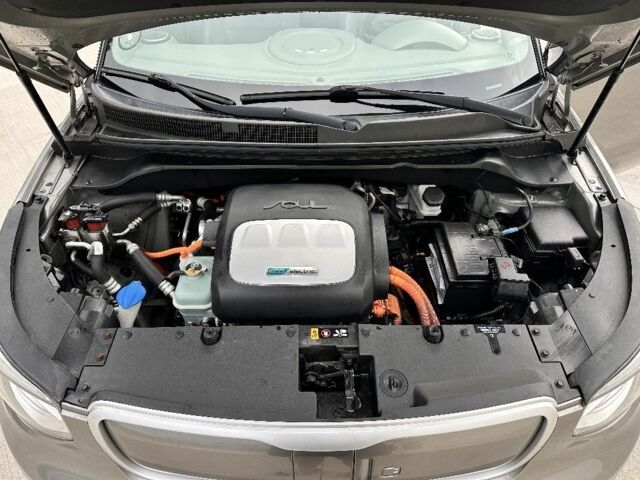 Киа Soul 2016 в Луцке на Automoto.ua Серый Киа Soul, объемом двигателя 0 л и пробегом 110 тыс. км за 9600 $, фото 13 на Automoto.ua