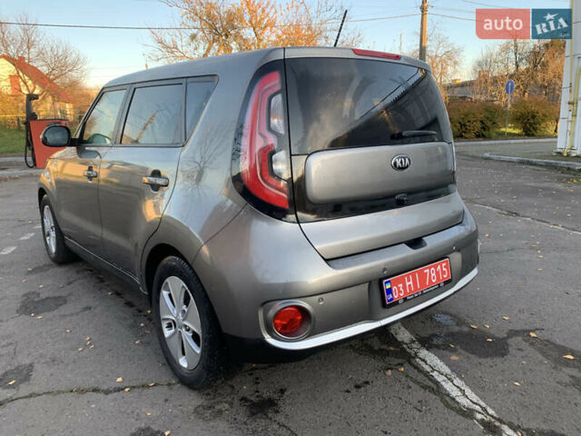 Сірий Кіа Soul, об'ємом двигуна 0 л та пробігом 142 тис. км за 7250 $, фото 28 на Automoto.ua
