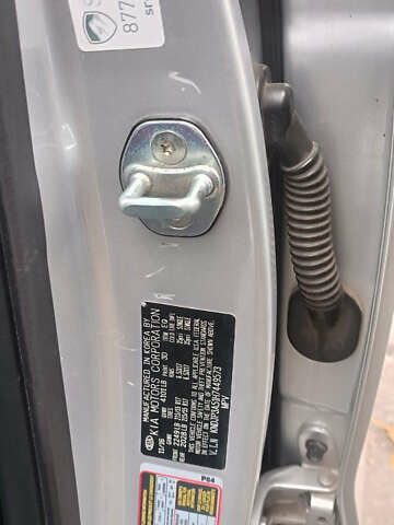 Серый Киа Soul, объемом двигателя 2 л и пробегом 75 тыс. км за 12600 $, фото 10 на Automoto.ua