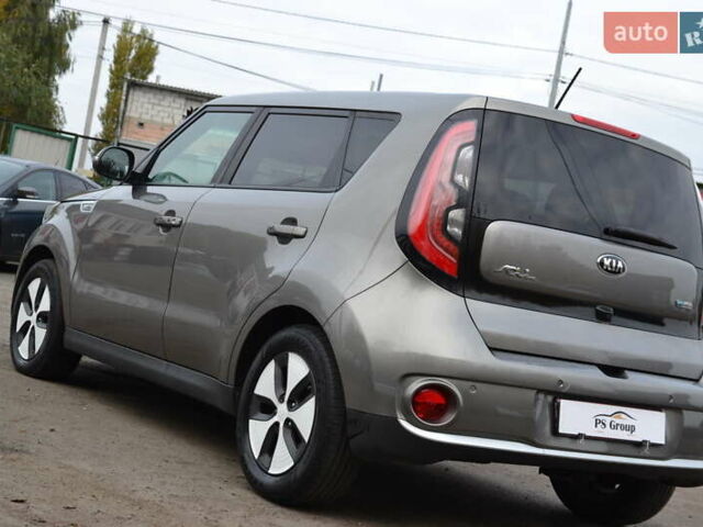 Киа Soul 2016 в Луцке на Automoto.ua Серый Киа Soul, объемом двигателя 0 л и пробегом 100 тыс. км за 11500 $, фото 10 на Automoto.ua