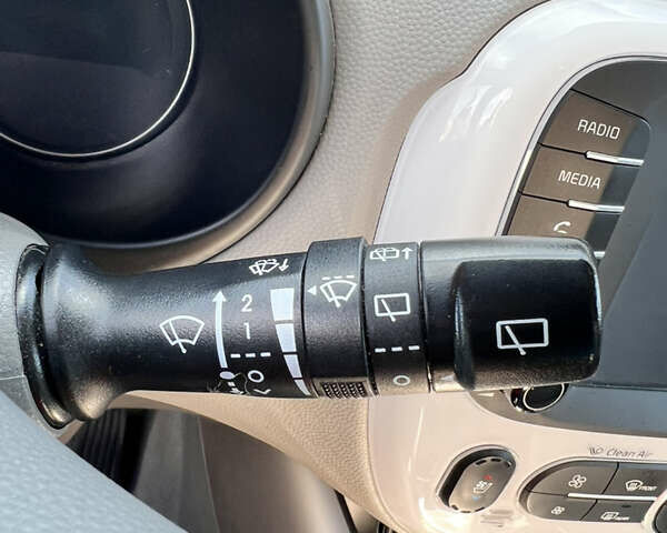 Киа Soul 2016 в Владимир-Волынский на Automoto.ua Серый Киа Soul, объемом двигателя 0 л и пробегом 143 тыс. км за 10250 $, фото 31 на Automoto.ua