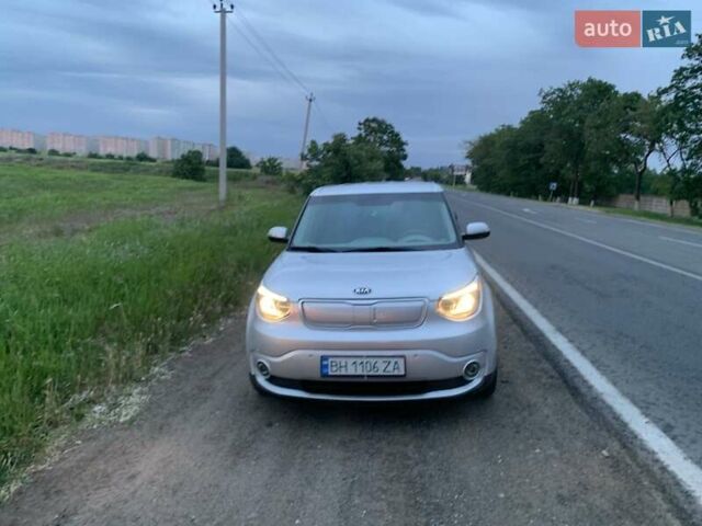 Серый Киа Soul, объемом двигателя 0 л и пробегом 95 тыс. км за 9400 $, фото 9 на Automoto.ua