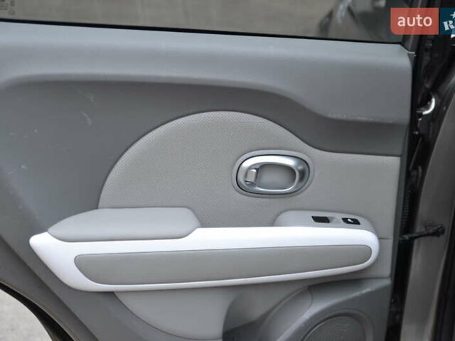 Киа Soul 2016 в Луцке на Automoto.ua Серый Киа Soul, объемом двигателя 0 л и пробегом 125 тыс. км за 5999 $, фото 16 на Automoto.ua