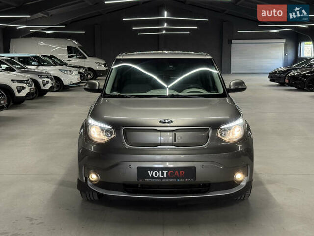 Серый Киа Soul, объемом двигателя 0 л и пробегом 141 тыс. км за 5300 $, фото 15 на Automoto.ua
