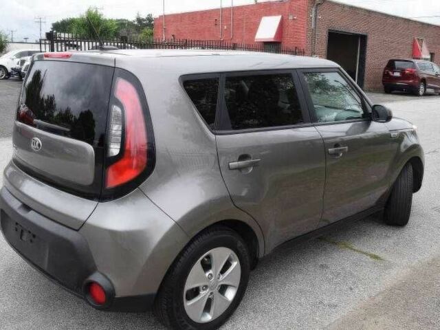 Сірий Кіа Soul, об'ємом двигуна 1.6 л та пробігом 99 тис. км за 5000 $, фото 4 на Automoto.ua