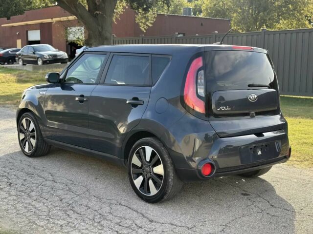 Киа Soul 2016 в Житомире на Automoto.ua Серый Киа Soul, объемом двигателя 2 л и пробегом 79 тыс. км за 2000 $, фото 2 на Automoto.ua