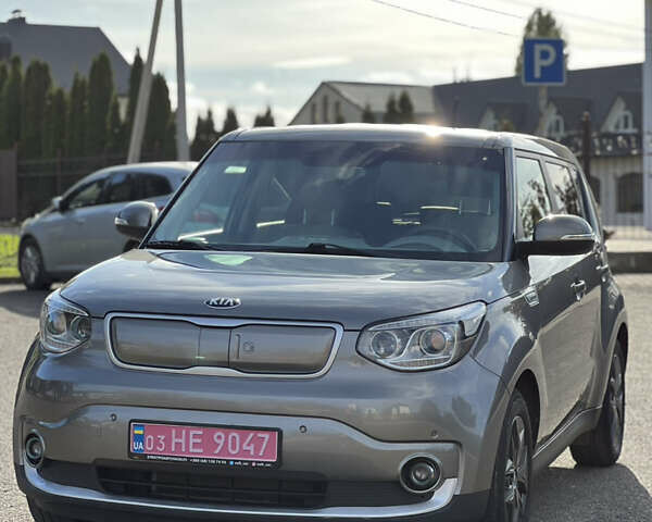 Киа Soul 2016 в Владимир-Волынский на Automoto.ua Серый Киа Soul, объемом двигателя 0 л и пробегом 143 тыс. км за 10250 $, фото 14 на Automoto.ua