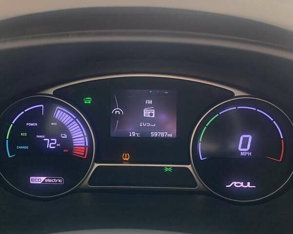 Серый Киа Soul, объемом двигателя 0 л и пробегом 95 тыс. км за 9400 $, фото 21 на Automoto.ua