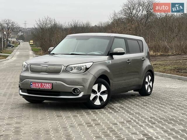 Сірий Кіа Soul, об'ємом двигуна 0 л та пробігом 107 тис. км за 6750 $, фото 3 на Automoto.ua
