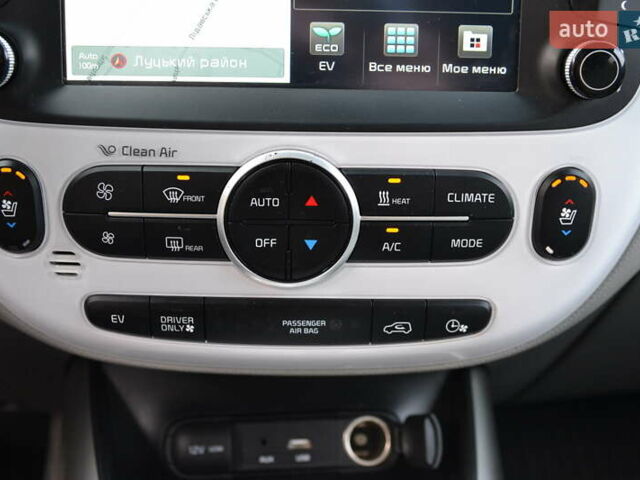 Киа Soul 2016 в Луцке на Automoto.ua Серый Киа Soul, объемом двигателя 0 л и пробегом 100 тыс. км за 11500 $, фото 25 на Automoto.ua