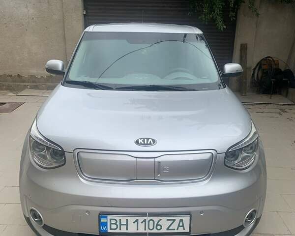 Серый Киа Soul, объемом двигателя 0 л и пробегом 95 тыс. км за 9400 $, фото 19 на Automoto.ua