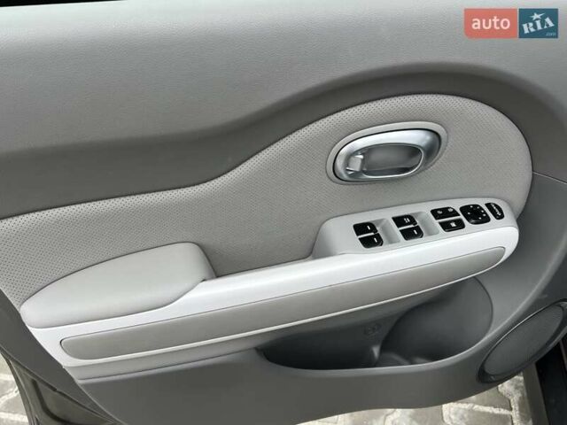 Сірий Кіа Soul, об'ємом двигуна 0 л та пробігом 107 тис. км за 6750 $, фото 23 на Automoto.ua