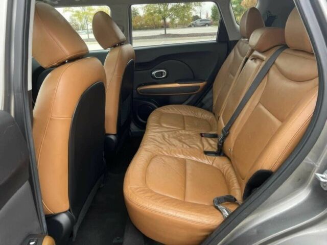 Серый Киа Soul, объемом двигателя 2 л и пробегом 72 тыс. км за 7800 $, фото 13 на Automoto.ua