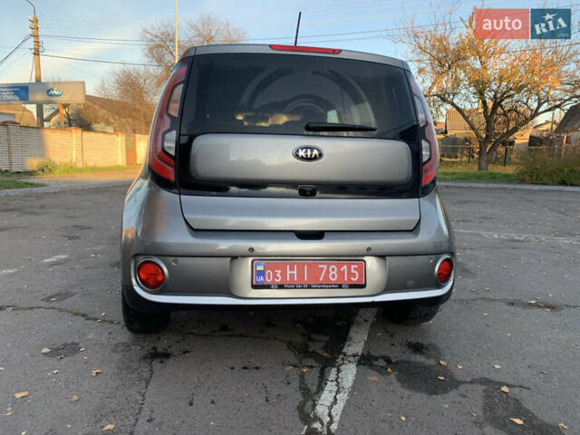 Сірий Кіа Soul, об'ємом двигуна 0 л та пробігом 142 тис. км за 7250 $, фото 30 на Automoto.ua