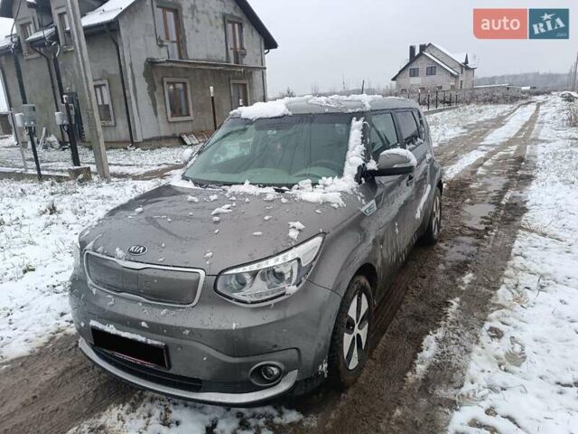Серый Киа Soul, объемом двигателя 0 л и пробегом 99 тыс. км за 6700 $, фото 18 на Automoto.ua