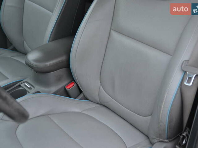 Киа Soul 2016 в Луцке на Automoto.ua Серый Киа Soul, объемом двигателя 0 л и пробегом 125 тыс. км за 5999 $, фото 12 на Automoto.ua