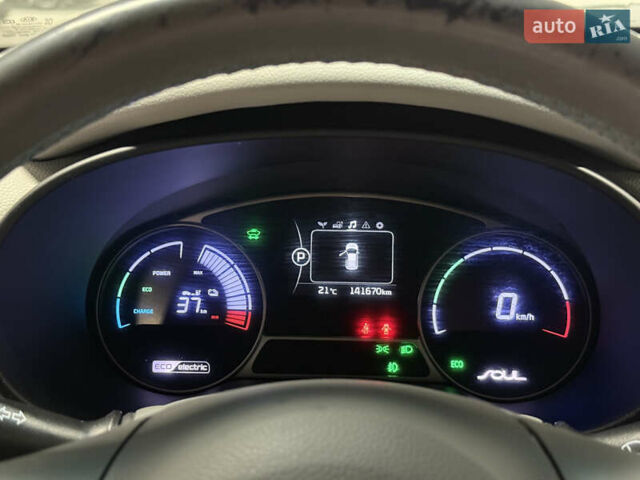 Серый Киа Soul, объемом двигателя 0 л и пробегом 141 тыс. км за 5300 $, фото 71 на Automoto.ua