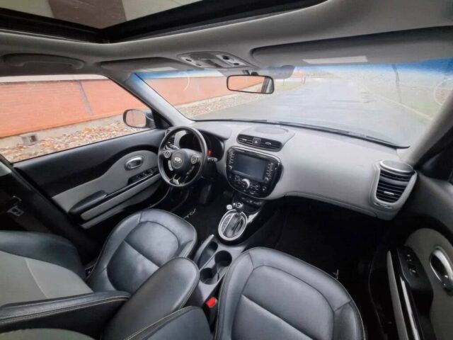 Серый Киа Soul, объемом двигателя 2 л и пробегом 76 тыс. км за 6300 $, фото 6 на Automoto.ua
