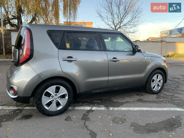 Сірий Кіа Soul, об'ємом двигуна 0 л та пробігом 142 тис. км за 7250 $, фото 27 на Automoto.ua