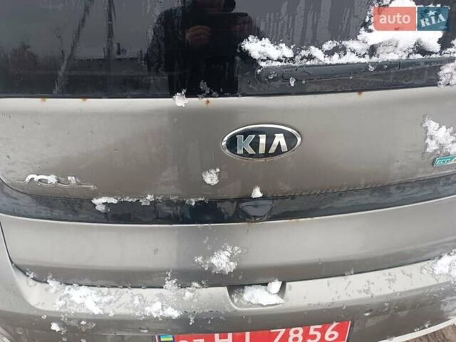 Серый Киа Soul, объемом двигателя 0 л и пробегом 99 тыс. км за 6700 $, фото 6 на Automoto.ua