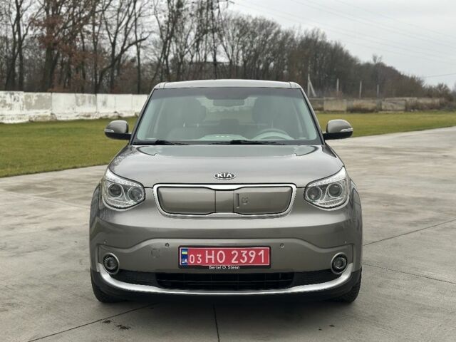 Серый Киа Soul, объемом двигателя 0 л и пробегом 181 тыс. км за 8299 $, фото 1 на Automoto.ua