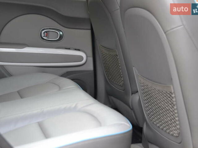 Киа Soul 2016 в Луцке на Automoto.ua Серый Киа Soul, объемом двигателя 0 л и пробегом 100 тыс. км за 11500 $, фото 18 на Automoto.ua