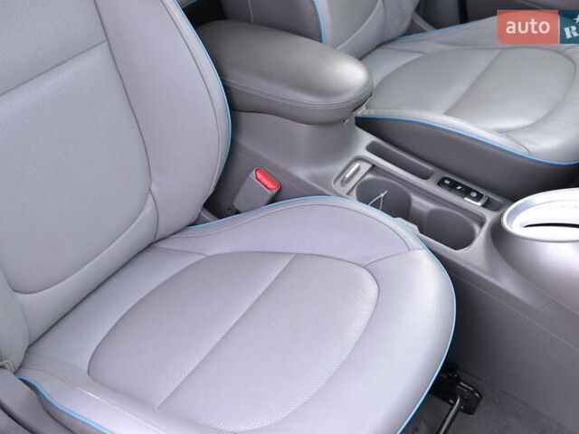 Киа Soul 2016 в Луцке на Automoto.ua Серый Киа Soul, объемом двигателя 0 л и пробегом 100 тыс. км за 11500 $, фото 23 на Automoto.ua