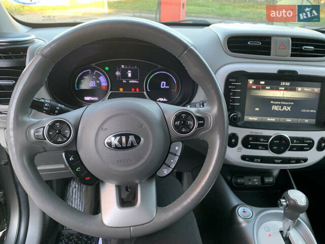 Сірий Кіа Soul, об'ємом двигуна 0 л та пробігом 142 тис. км за 7250 $, фото 13 на Automoto.ua