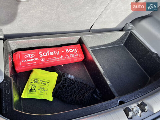 Киа Soul 2016 в Владимир-Волынский на Automoto.ua Серый Киа Soul, объемом двигателя 0 л и пробегом 143 тыс. км за 10250 $, фото 51 на Automoto.ua