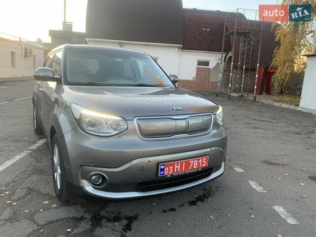 Сірий Кіа Soul, об'ємом двигуна 0 л та пробігом 142 тис. км за 7250 $, фото 4 на Automoto.ua