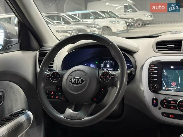 Серый Киа Soul, объемом двигателя 0 л и пробегом 141 тыс. км за 5300 $, фото 51 на Automoto.ua