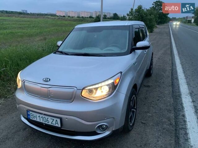 Серый Киа Soul, объемом двигателя 0 л и пробегом 95 тыс. км за 9400 $, фото 8 на Automoto.ua