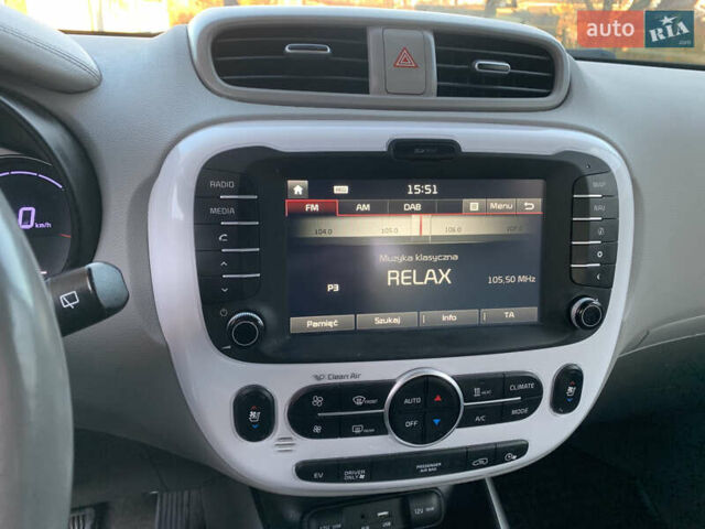 Сірий Кіа Soul, об'ємом двигуна 0 л та пробігом 142 тис. км за 7250 $, фото 17 на Automoto.ua