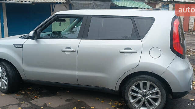 Серый Киа Soul, объемом двигателя 2 л и пробегом 75 тыс. км за 12600 $, фото 1 на Automoto.ua